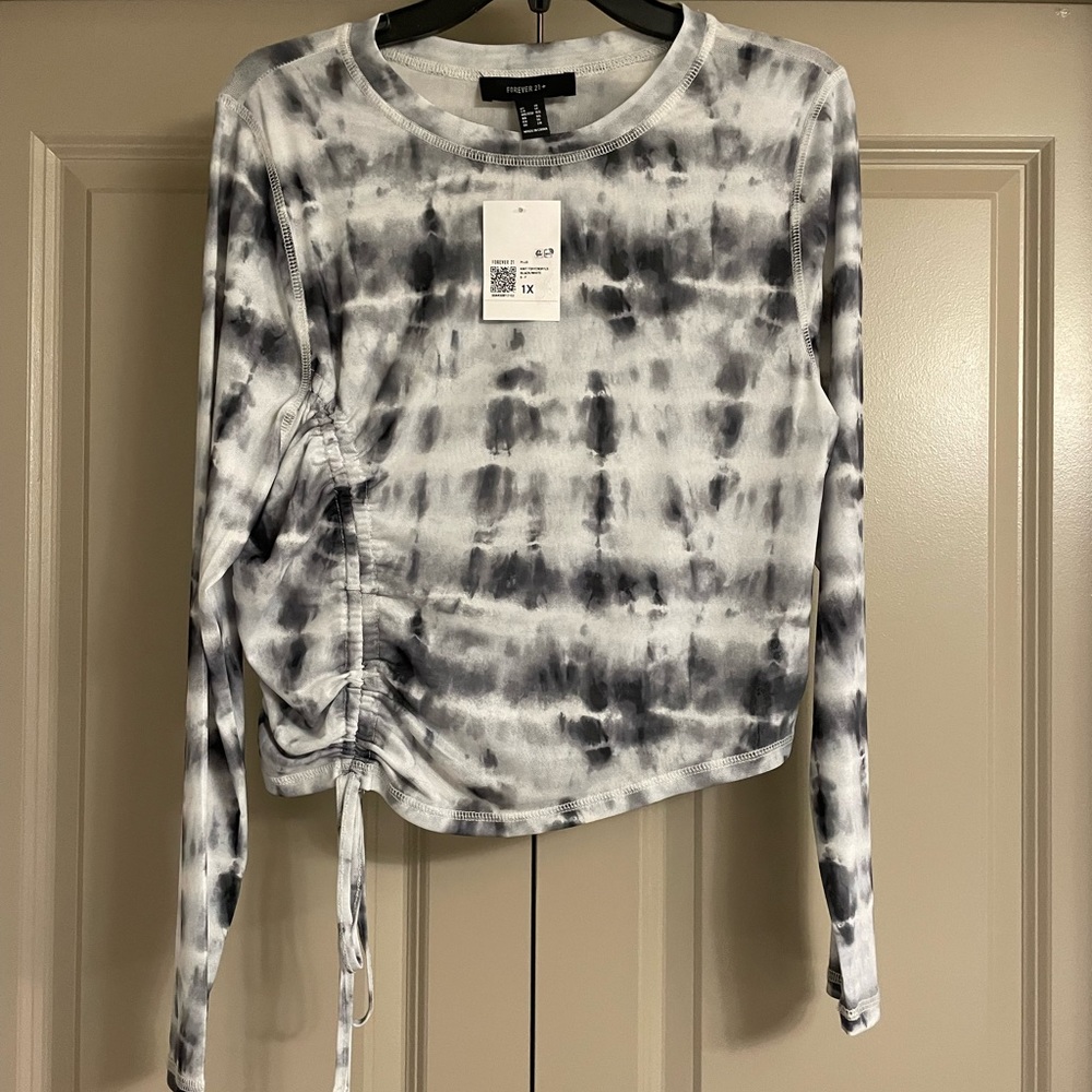 Women’s plus size forever21 mesh tie dye crop top long sleeve shirt